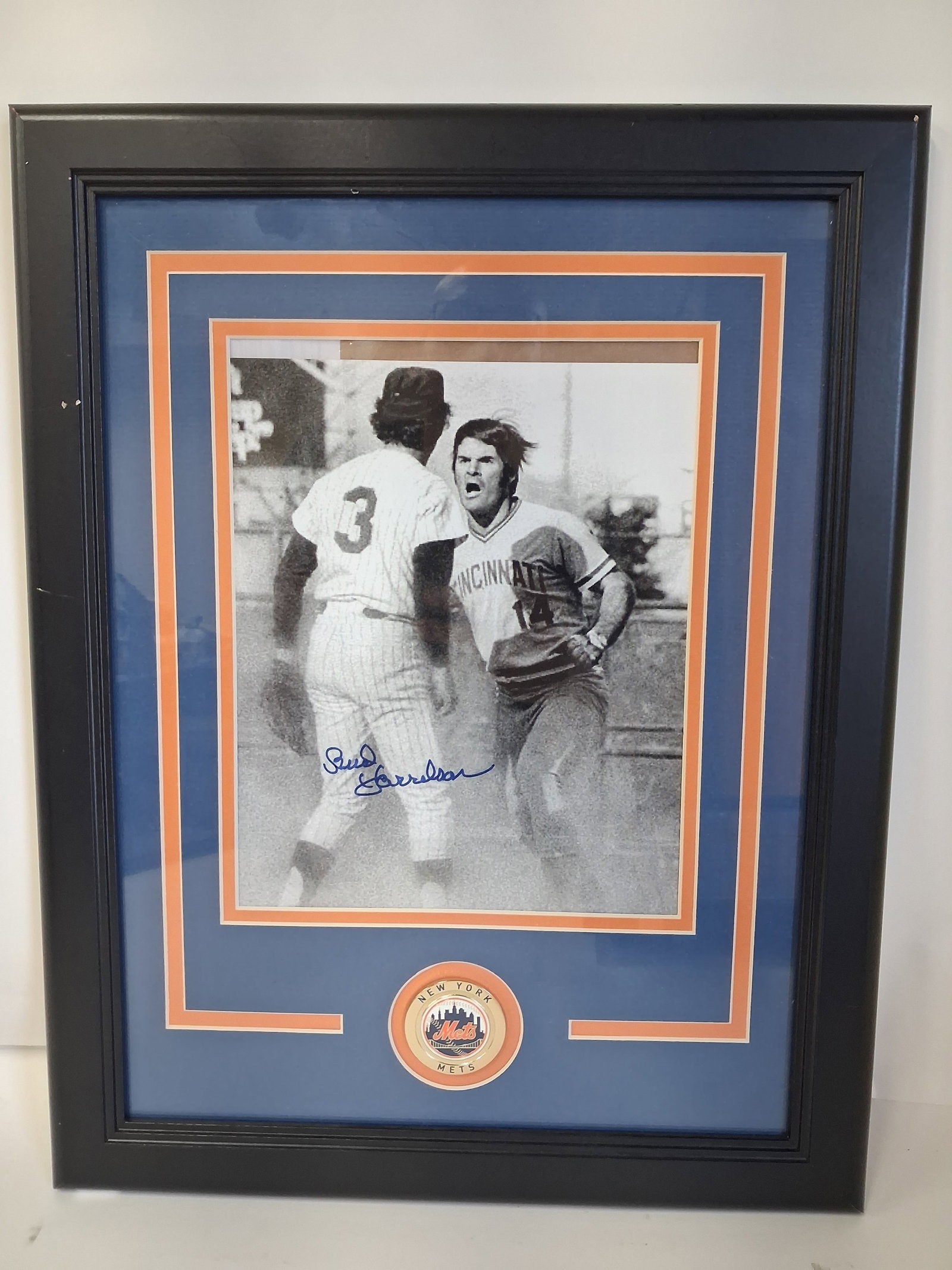 Buddy Harrelson Autographed Photo (1 of 2)