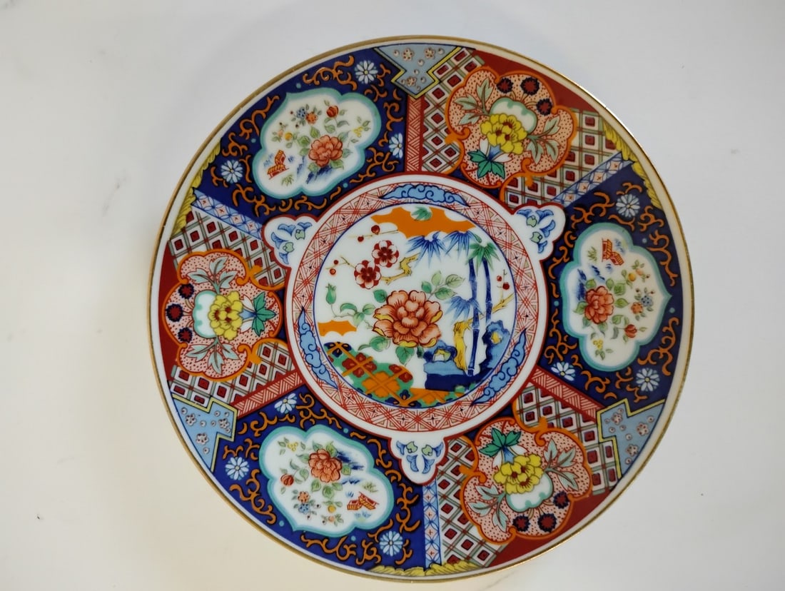 Imari Plate: 6 1/4"