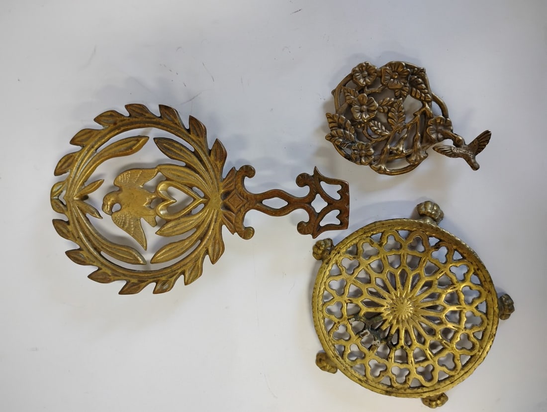 Brass Trivets (3) One Sgd. VM (1 of 4)