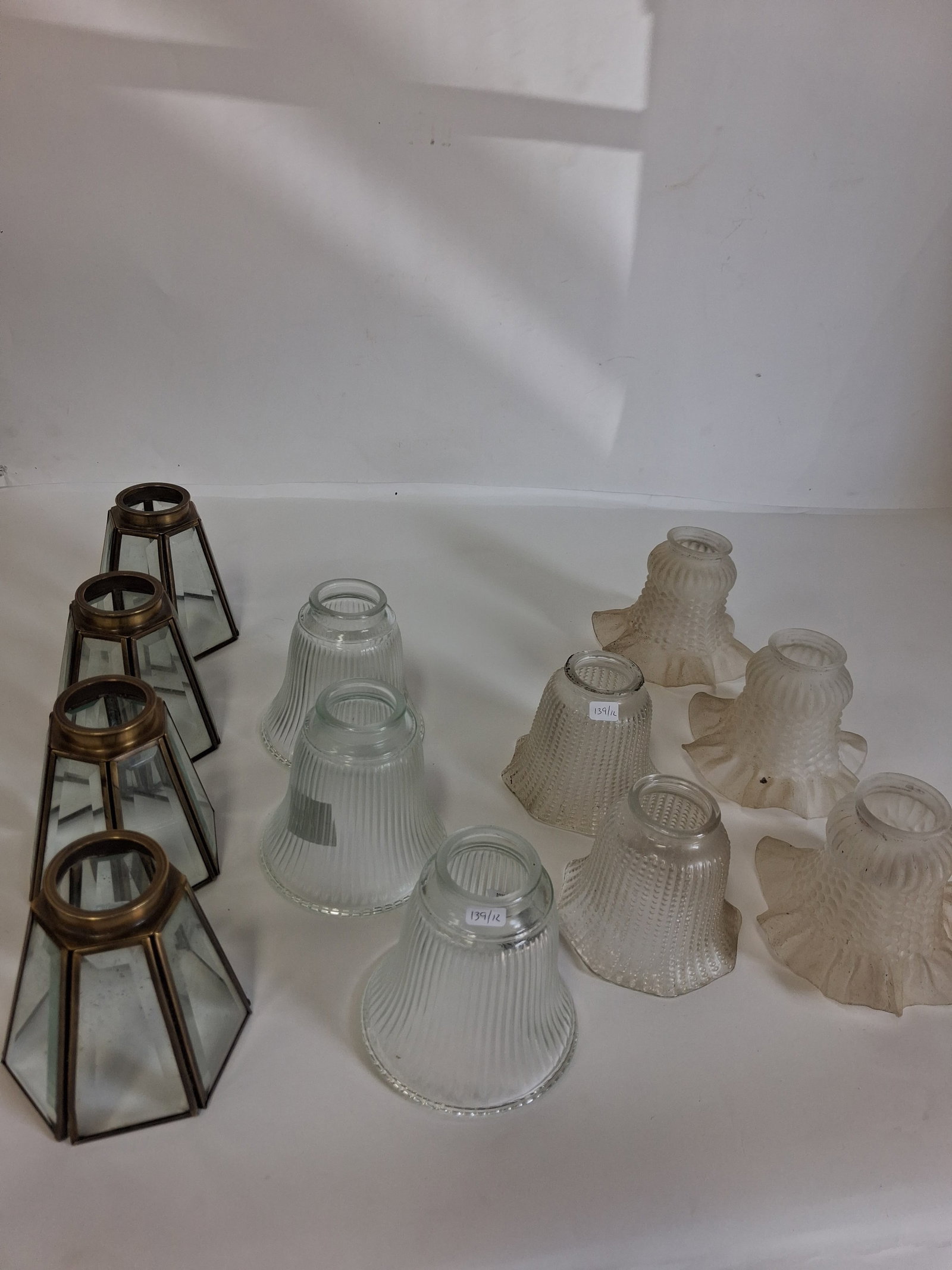 Collectors Lot Of a Variety Of Tulip/Fan Style Shades (12) (1 of 1)