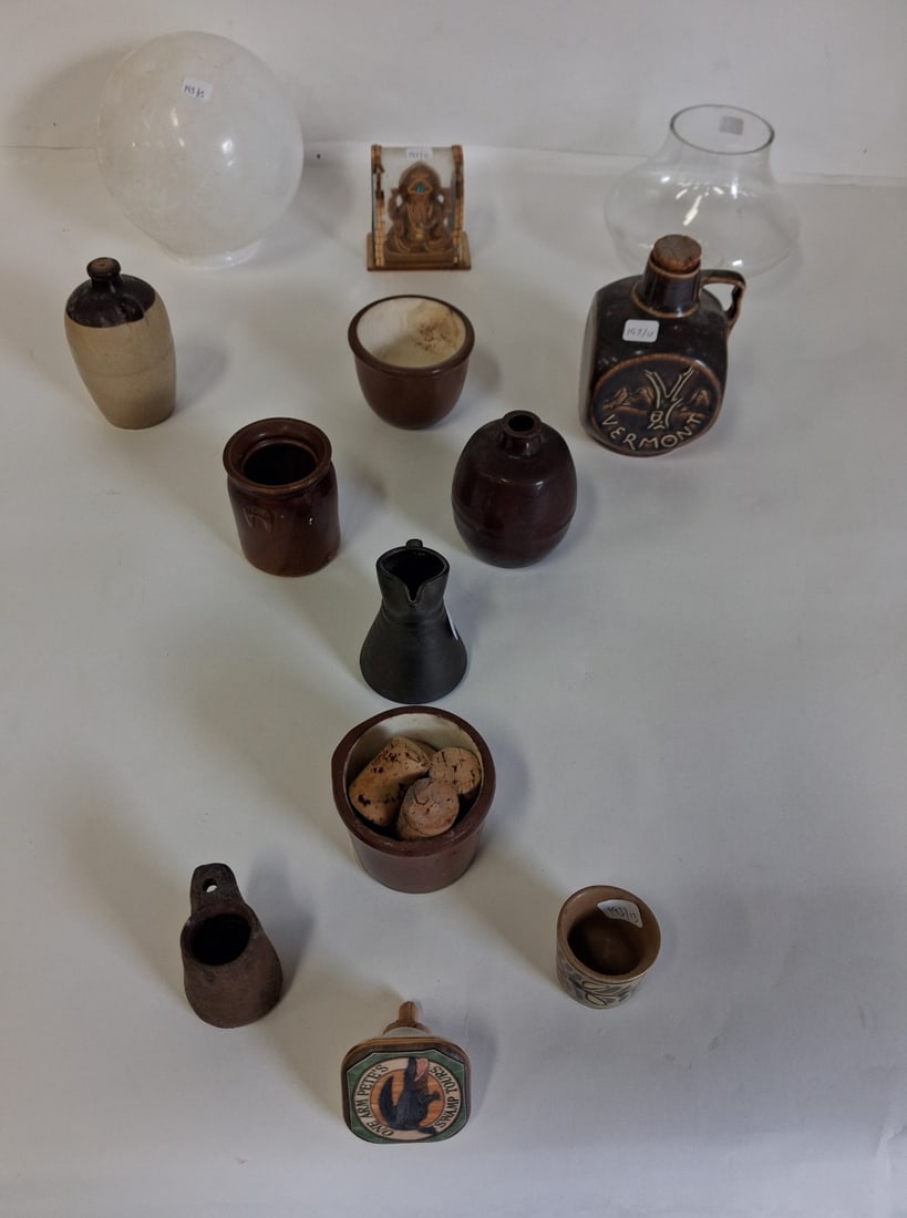 Dealers Lot of Stoneware and Glass (13) (1 of 3)