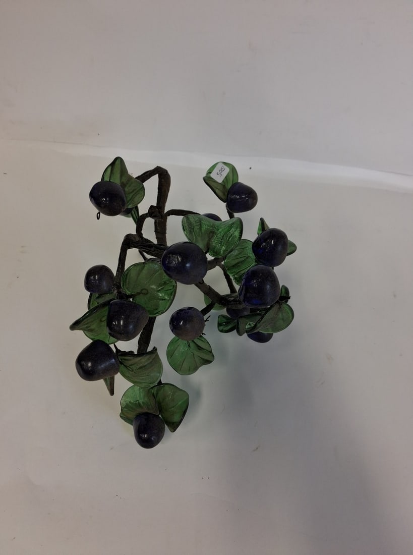 Vintage Sculpture. Glass Grapes and Leaves: 9"H