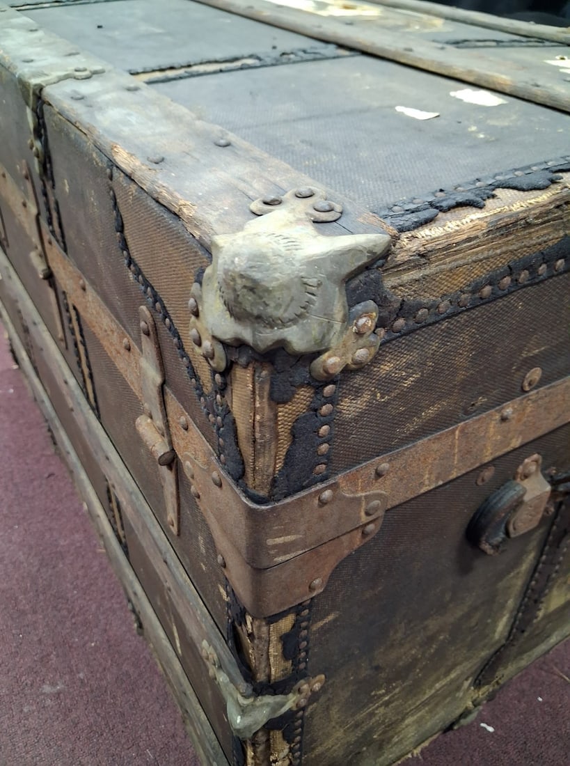 Antique VintageTrunk - 3