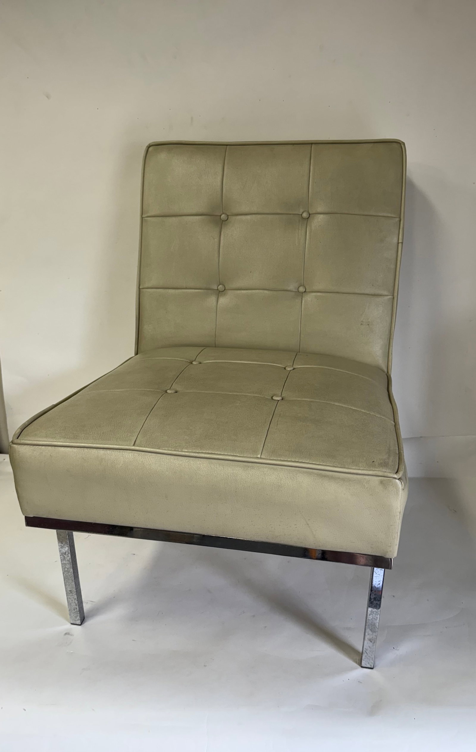 Vintage Mid-Century Modern "Florence Knoll Style" Slipper Chair (1 of 5)