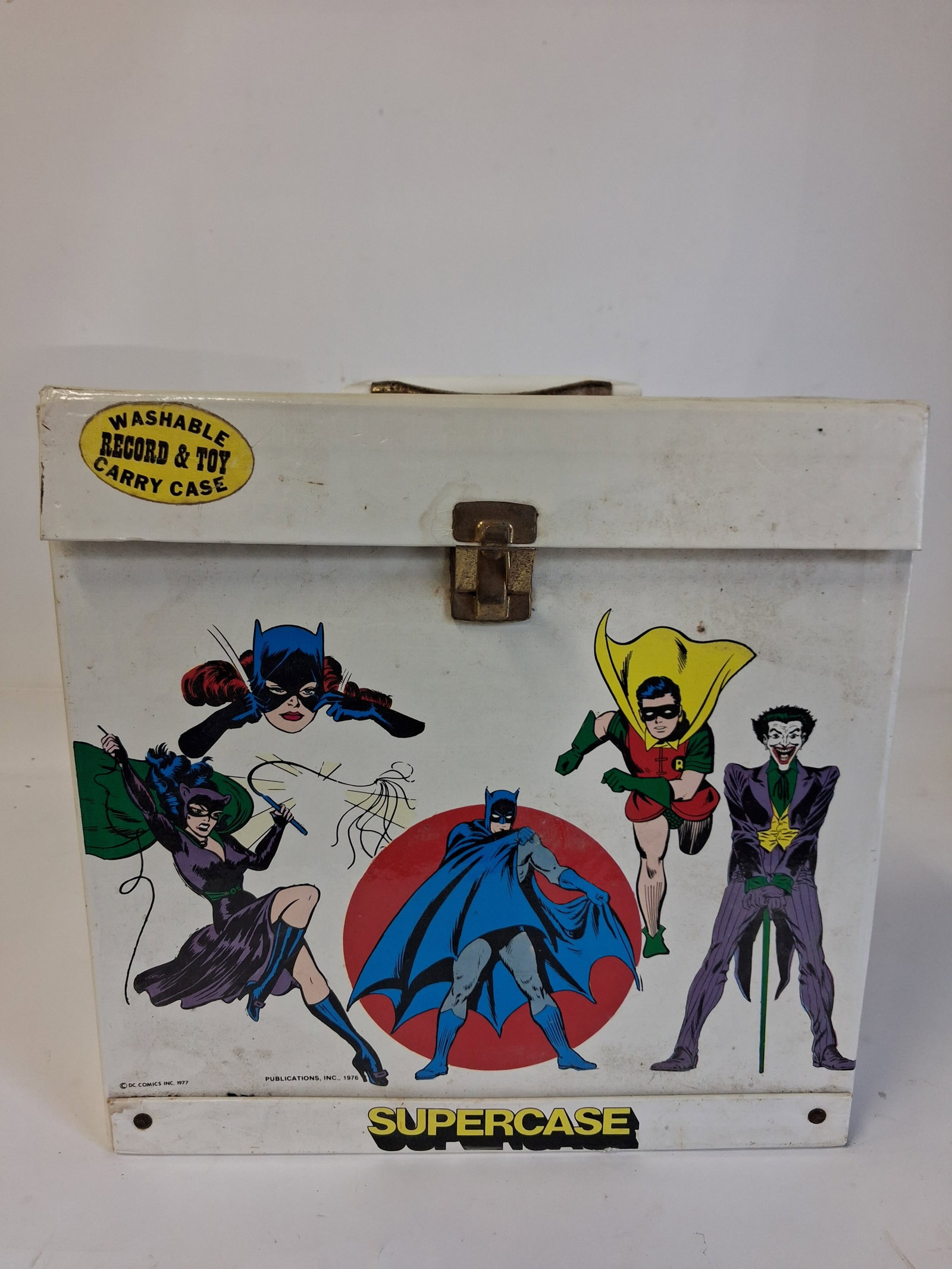 DC Comics Supercase: 1976 Carry case. As pictured.13in h x 13in w