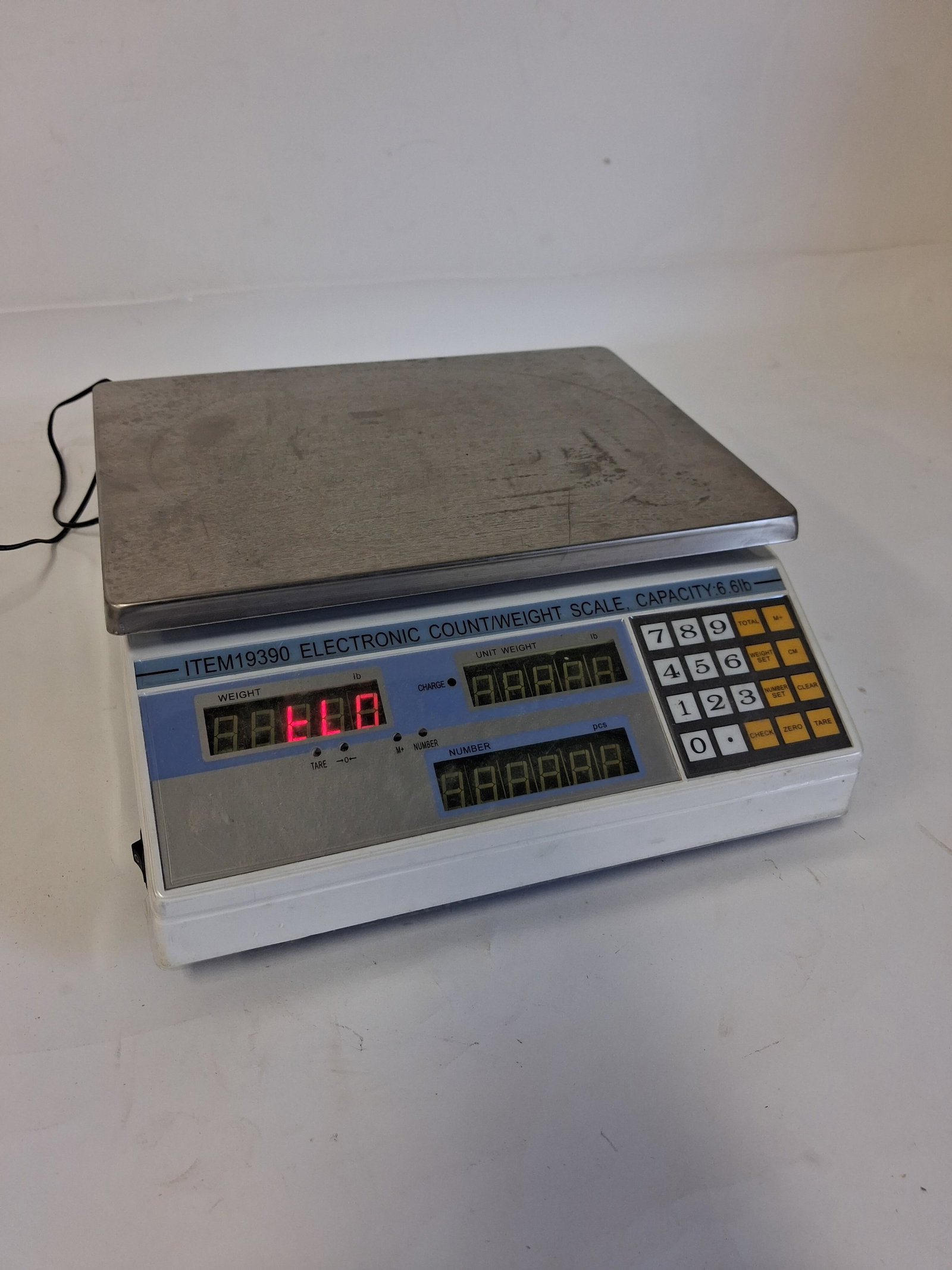 Digital Scale: As pictured. Powers on.Item 19390 scale