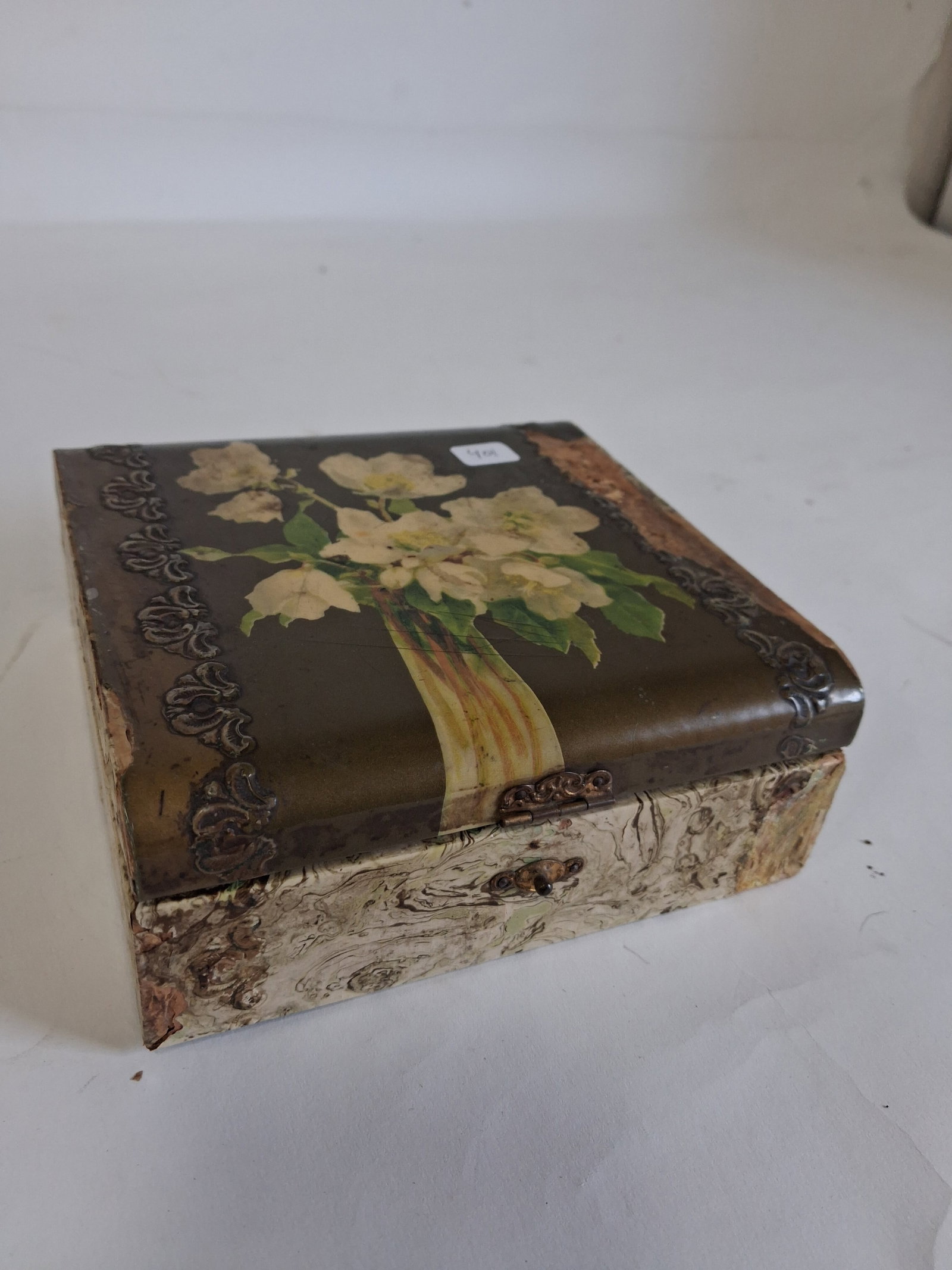 Lot of Costume Jewelry: In jewelry box as pictured