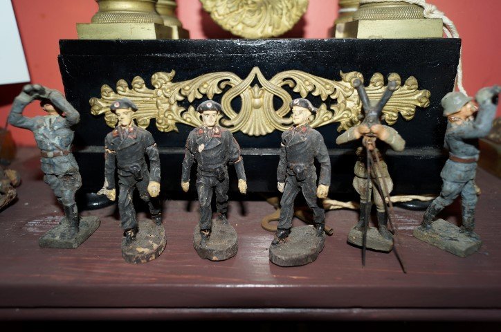Lineol and Elastolin Antique Soldier Miniatures (6): Six soldiers three tank commanders (Elastolin) and Lineol soldiers include one surveyor and two anti-aircraft officers Approx 1 1/2"H.