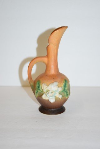 Roseville Ewer -Gardenia Pattern (1 of 5)