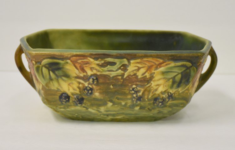 Roseville Planter. Blackberry (1 of 4)