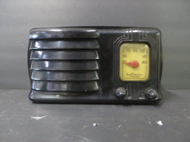 Automatic Radio (1 of 2)