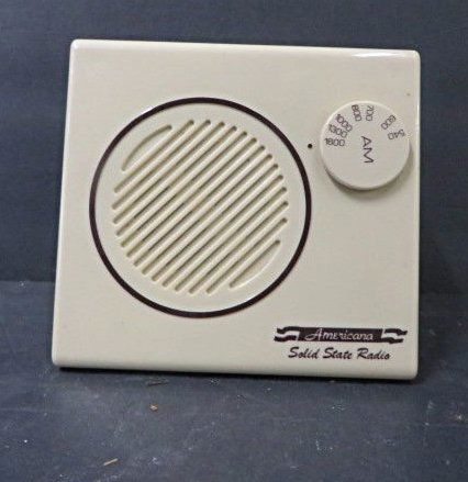 Americana Solid State Radio (1 of 2)