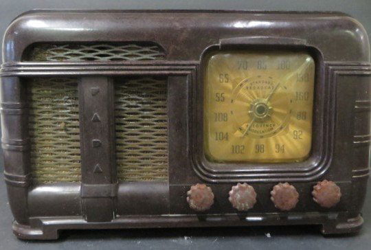 Fada Vintage Radio (1 of 3)