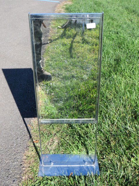 Chrome Store Mirror (1 of 1)