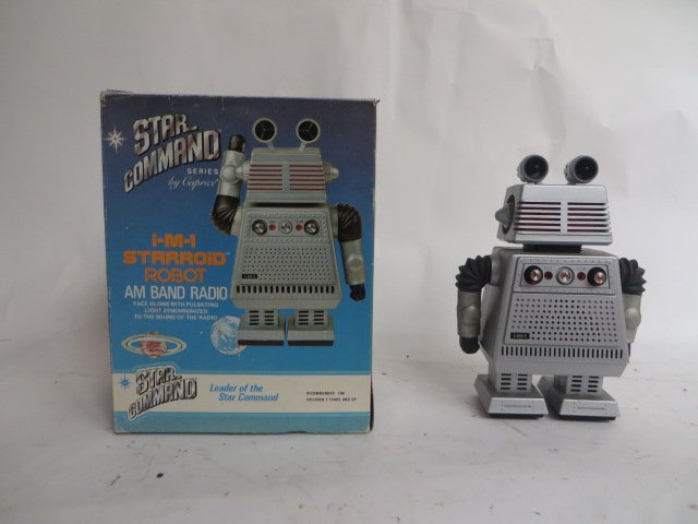 Star Command Robot  Radio (1 of 2)