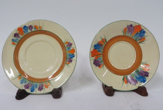 Clarice Cliff Bizarre Crocus Saucers (21) (1 of 3)