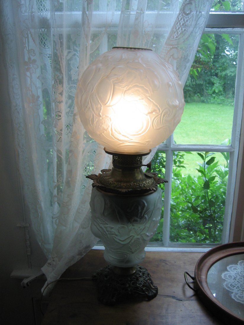 Art Nouveau Glass & Brass Table Lamp (1 of 1)