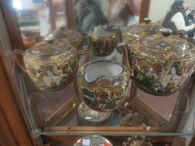 Satsuma Tea Set (1 of 3)