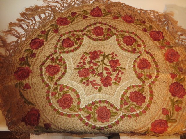 Woven Circular Table Cover: Floral Decorated 38"round without fringe.