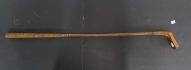 Golf Club " The Duke" St. Andrews: Marked Hand Made at St. Andrews by Golf Classics 35"L.