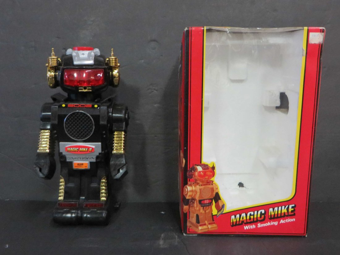 Magic Mike Robot.  BatteryOperated (1 of 4)