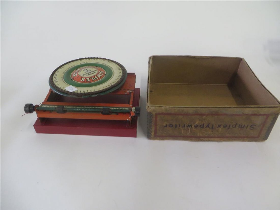 Simplex typewriter in Original Box (1 of 4)