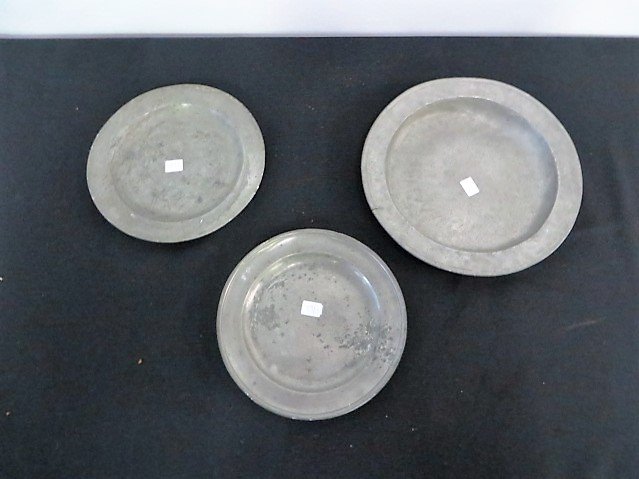 Antique 19th C. English  Pewter Plates (3) (1 of 1)