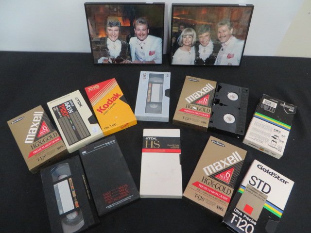 Liberace Estate VHS Cassettes (12) (1 of 3)