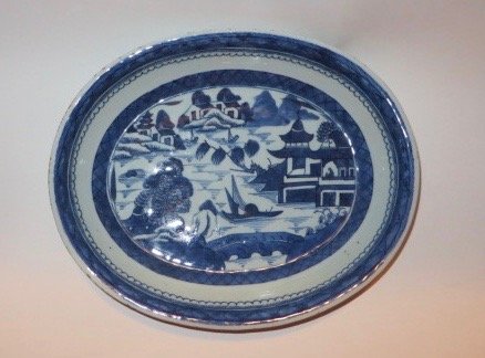 Canton Oval Serving Bowl. C. 1840 (1 of 3)