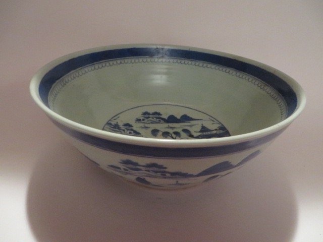 Canton Bowl C. 1840 (1 of 4)