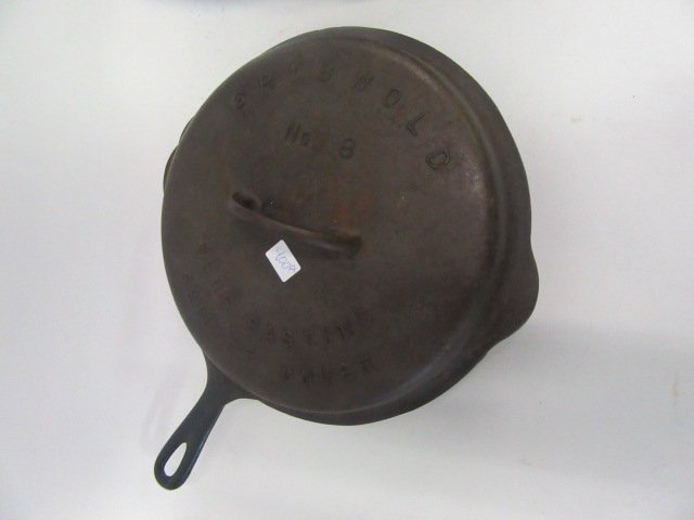 Griswold Cast Iron Skillet With Lid (1 of 2)