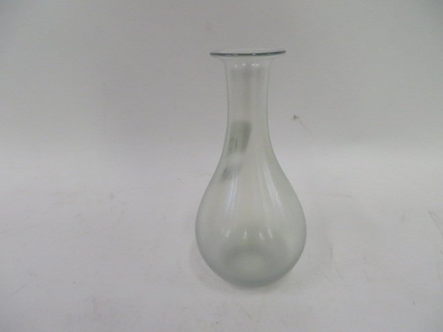 Steuben Verre de Soie Vase (1 of 2)