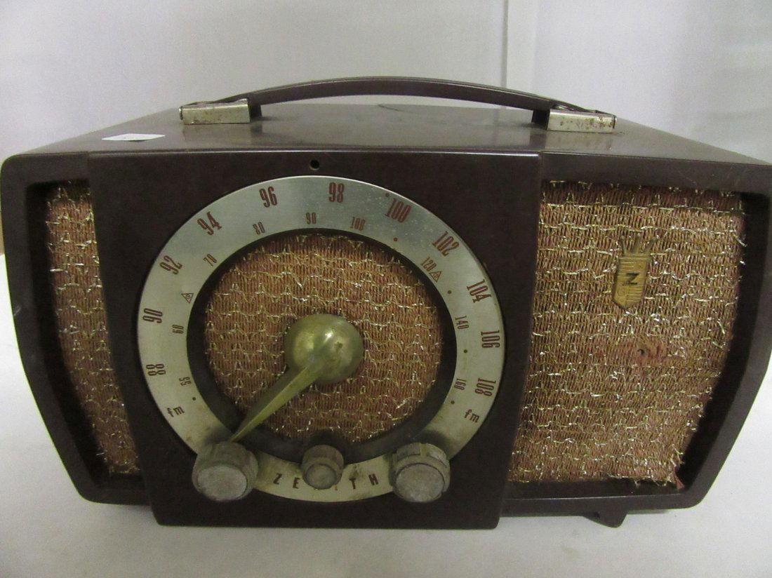 Zenith Antique Radio Bakelite Case (1 of 2)