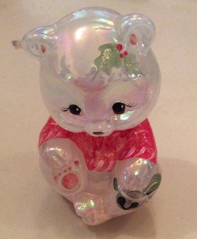 Fenton 2006 Christmas Bear-artist signed-no box (1 of 2)