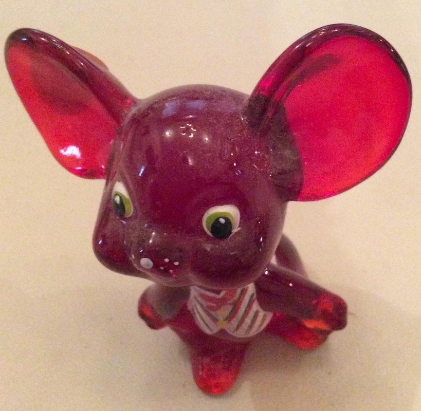 Fenton Hand Painted Mouse-artist signed-no box: Fenton Mouse