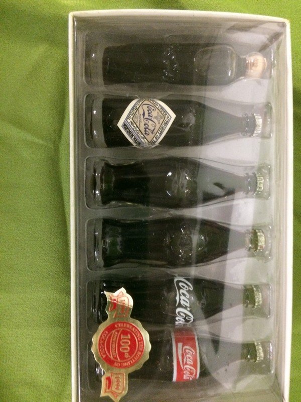 Evolution of the Coca Cola Contour Bottle (1 of 4)