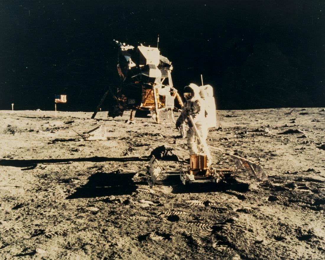 Apollo 11.-  Buzz Aldrin sets up the Passive Seismic (1 of 1)