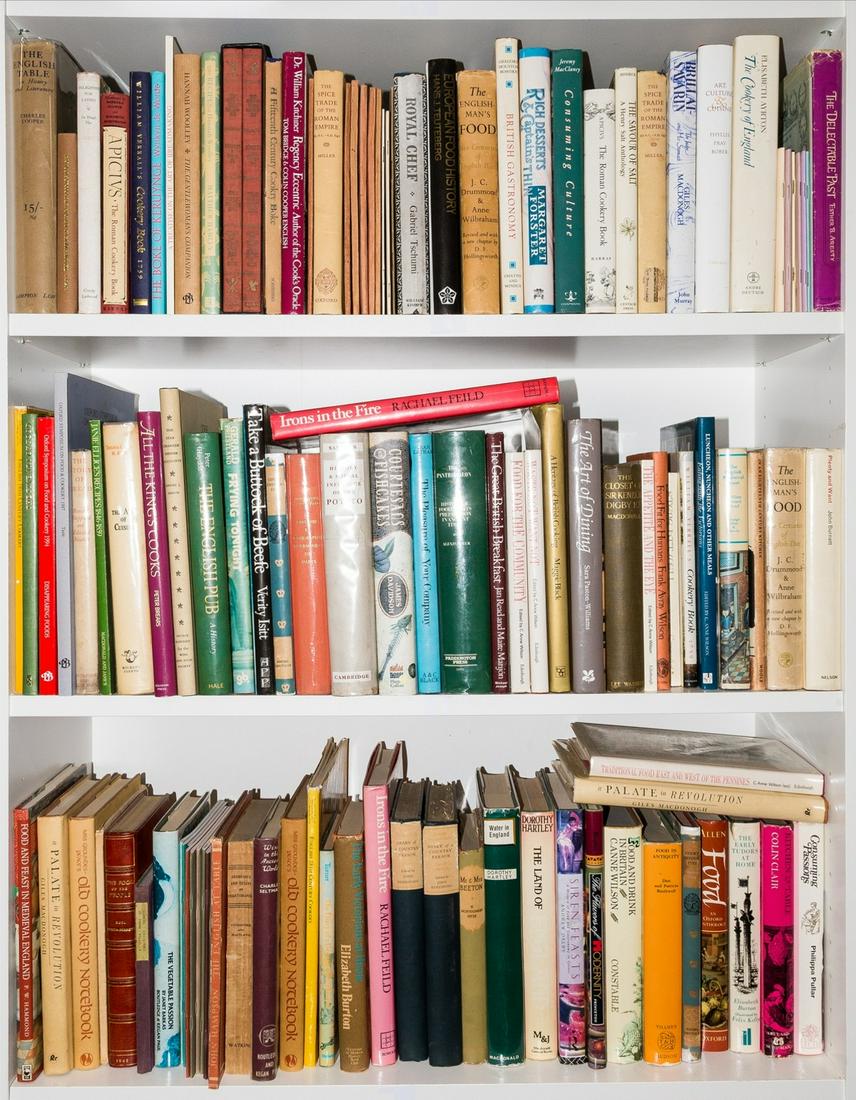 Feild (Rachael) Irons in the Fire. A History of cooking equipment, Marlborough, The Crowood Press, (1 of 1)