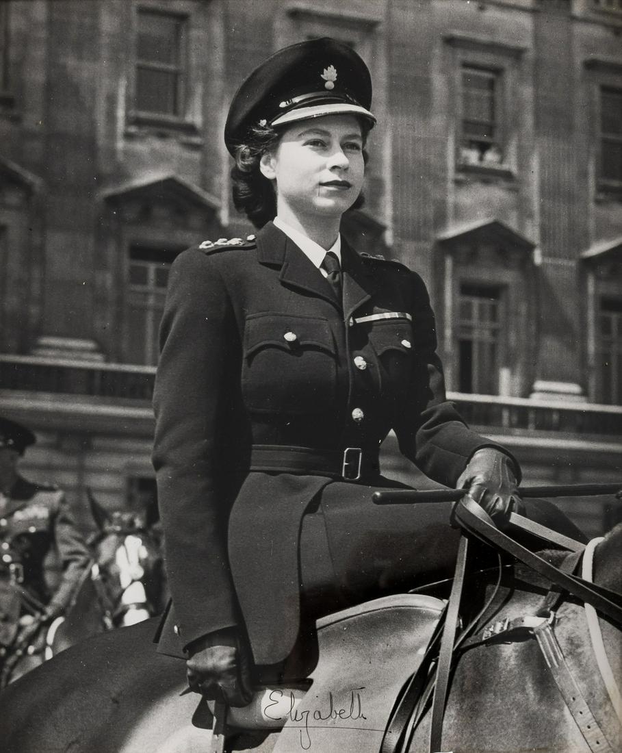 Elizabeth II (Queen) Portrait photograph signed "Elizabeth", 1947. (1 of 1)