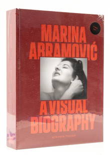 Performance art.- Marina Abramovic - A Visual Biography, first edition, signed by Abramovic, 2023: Performance art.- Marina Abramovic - A Visual Biography, first edition, signed by Abramovic, illustrations, original morocco with photographic onlay, in original laminate, 4to,