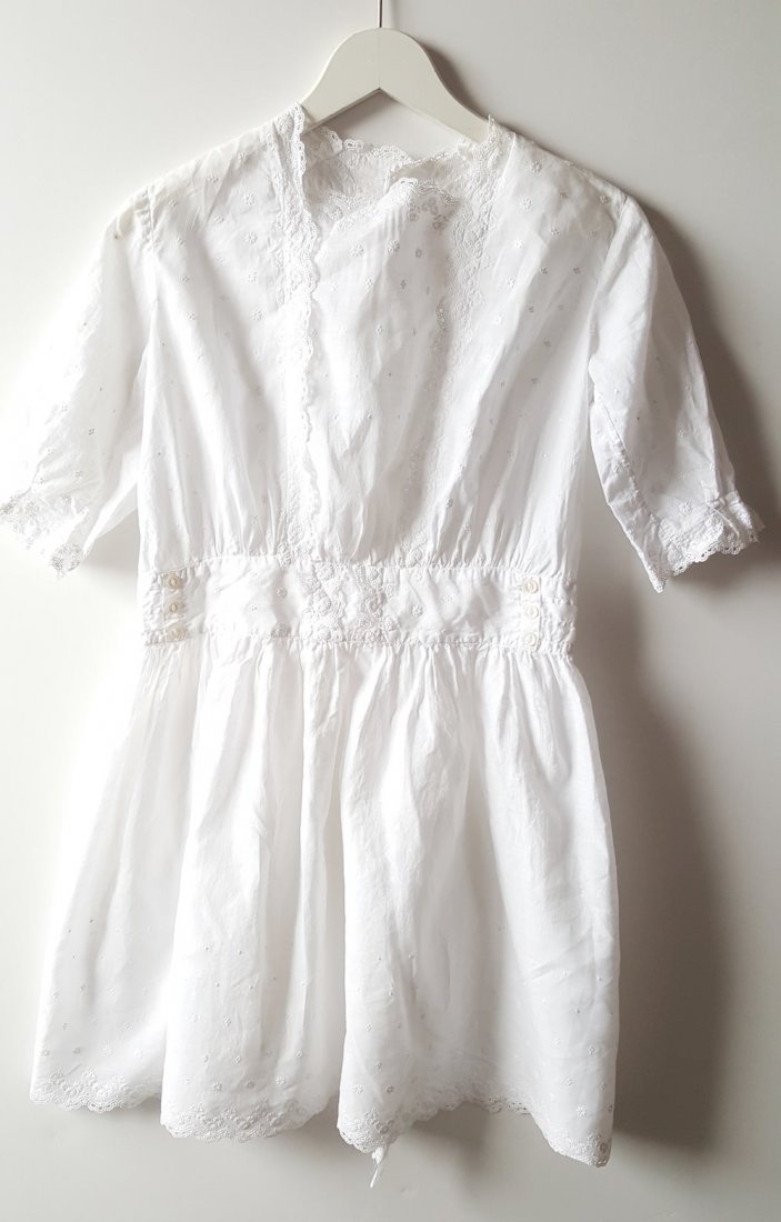 1920's Embroidered White Cotton Girls Dress (1 of 3)