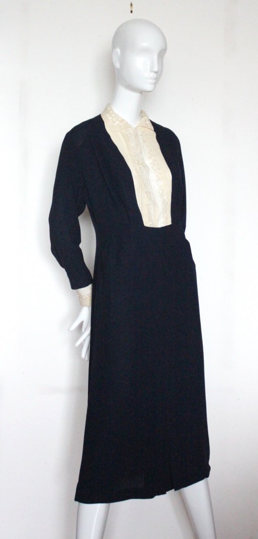 Rare 'La Garconne' Style Lace & Crepe Dress, c.1932 (1 of 5)