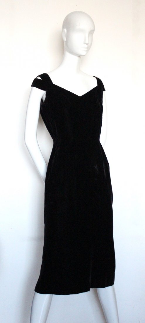 Balenciaga Eisa Haute Couture Velvet Dress, ca.1950's: Balenciaga Eisa Haute Couture Black Velvet Dress, ca.1950's Armpit to armpit 18" Waist 13" Hip 19"