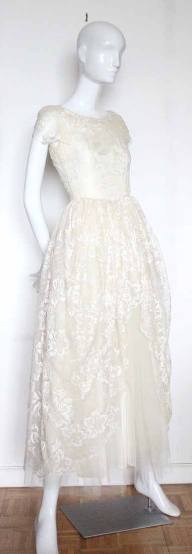 Hattie Carnegie Lace Wedding Dress, ca. early 1940's (1 of 5)