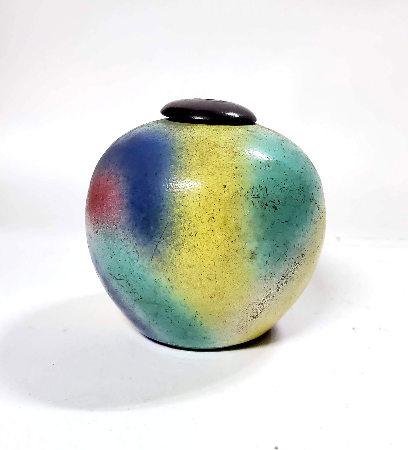 Chinese Polychrome Painted Porcelain Jar (1 of 4)