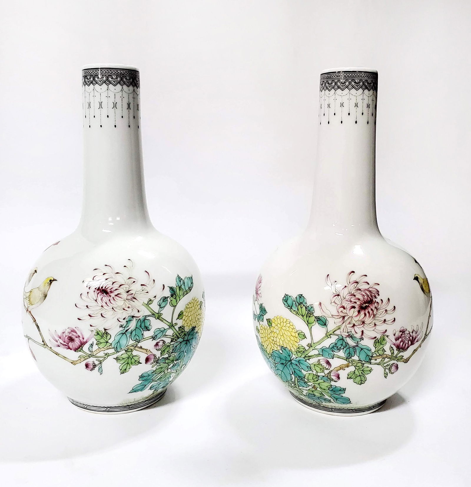 Pair of Chinese Hand Painted Vases, 20th c. (1 of 7)