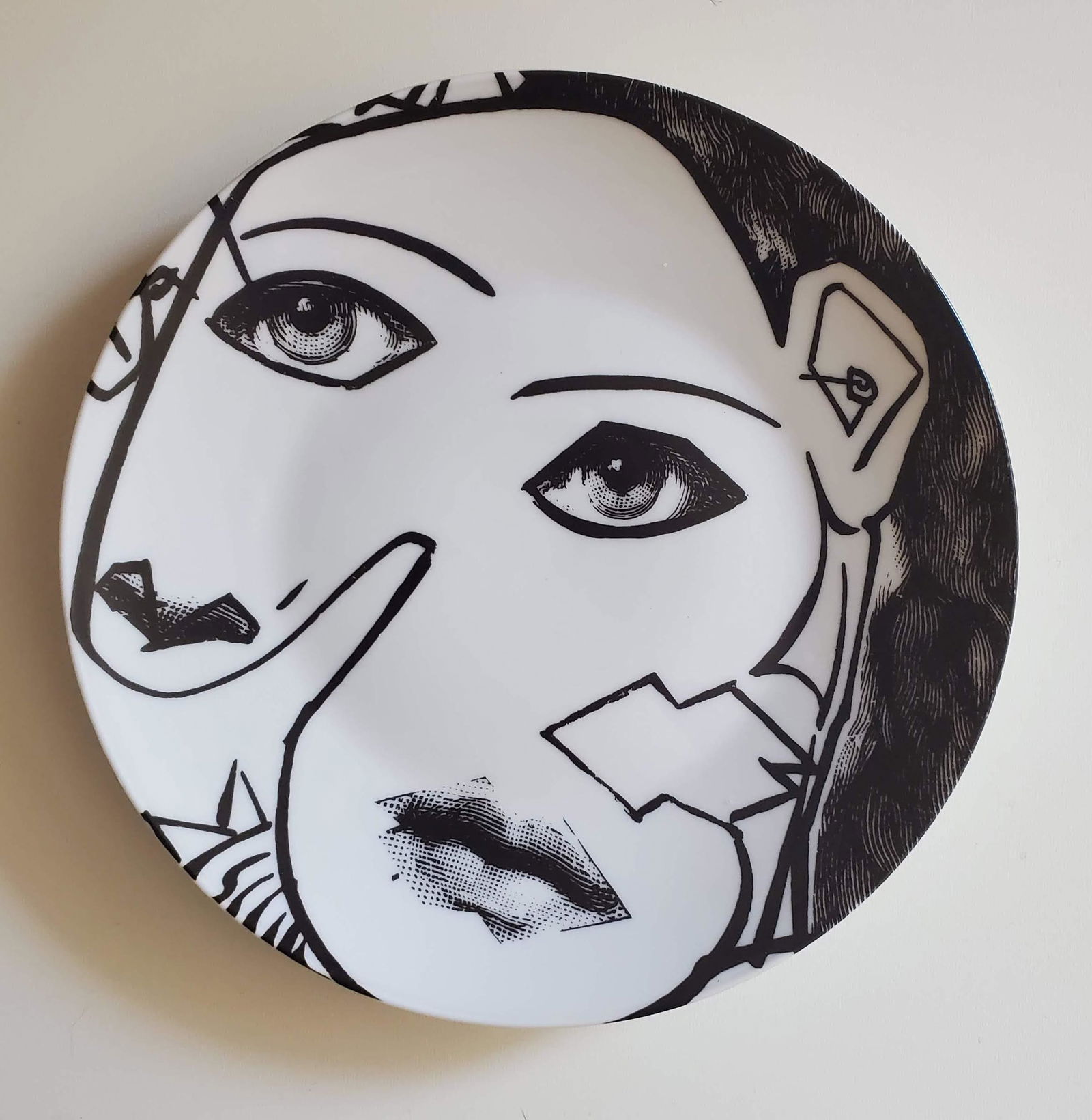 Fornasetti Tema E Variazioni #164 Plate, ca.50s-60s. (1 of 3)
