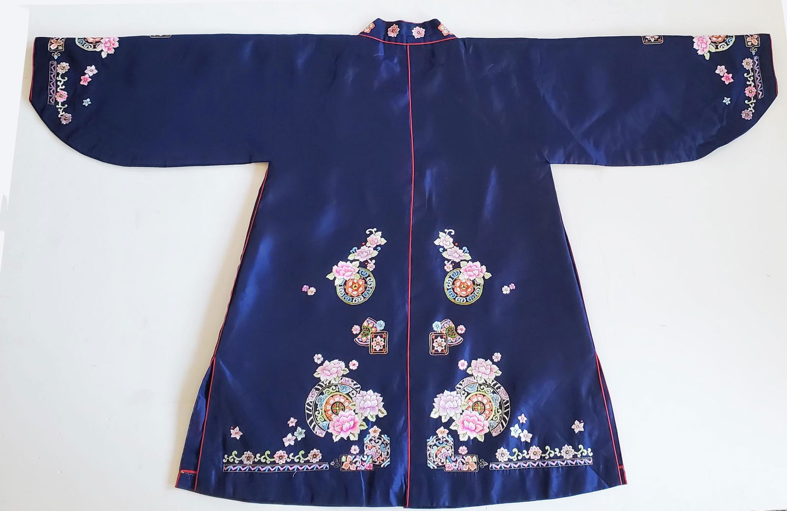 Chinese Hand Embroidered Silk Robe, 20th c. (1 of 7)