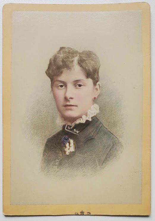 Byrne & Co. Hand Colored Photo Portrait of a Lady: Byrne & Co. Hill Street Richmond (London, UK) Hand Colored Photo Portrait of a Young Lady. Second half of the 19th century.