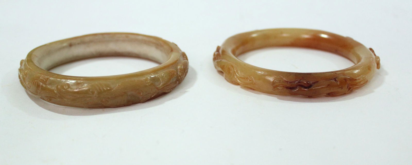 2 Chinese Carved Jade Bangle Bracelets (1 of 8)